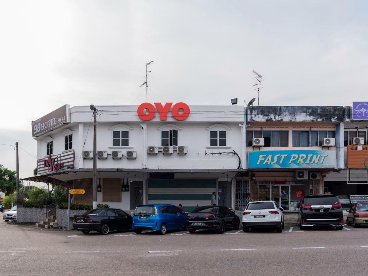 Oyo 44026 98 Hotel Johor Bahru Eksteriør billede